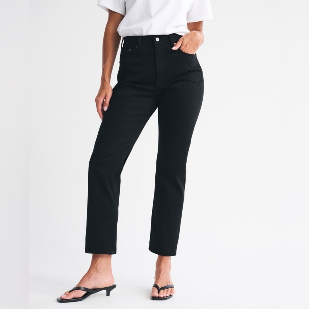 Abercrombie & Fitch Women's Ultra High Rise CURVE LOVE Black Jeans